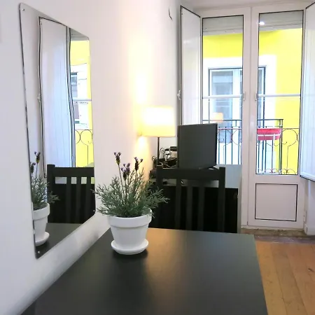 Apartment Wonderful In Lisbon